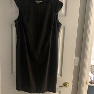 Grey sleevless dress